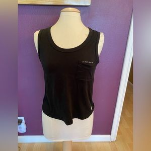 Vouri black tank top